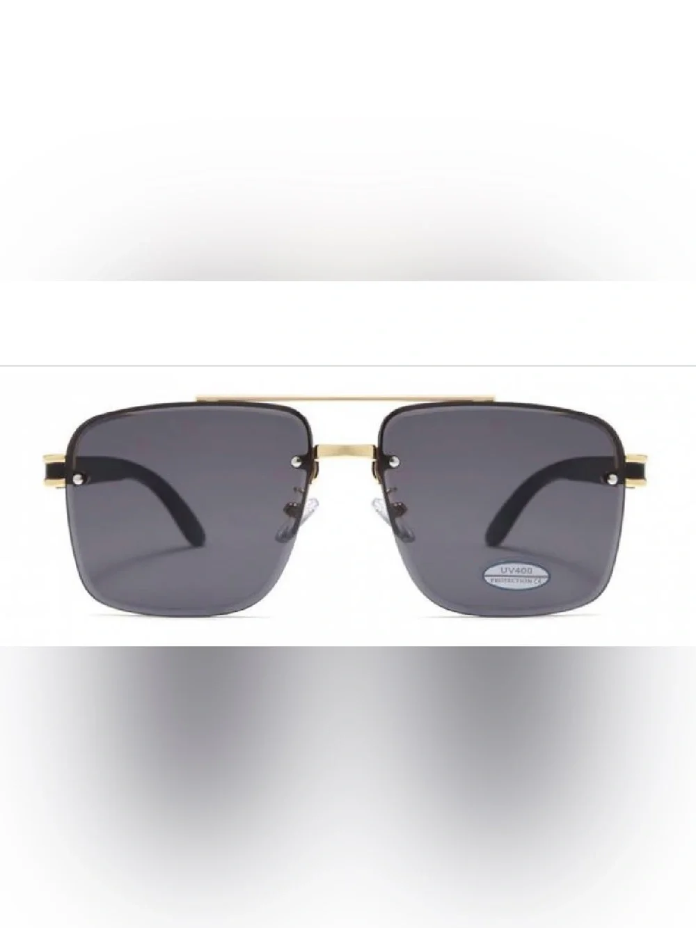 Aviator style sunglasses